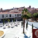 Apartamentos Turisticos La Garza