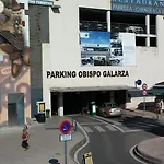 Apartamentos Turisticos La Garza